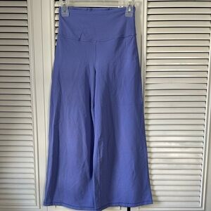 NWOT Athleta Elation Wide Crop Purple Pant Size XS